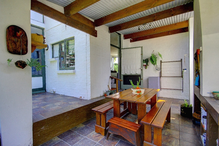 5 Bedroom Property for Sale in Herolds Bay Western Cape